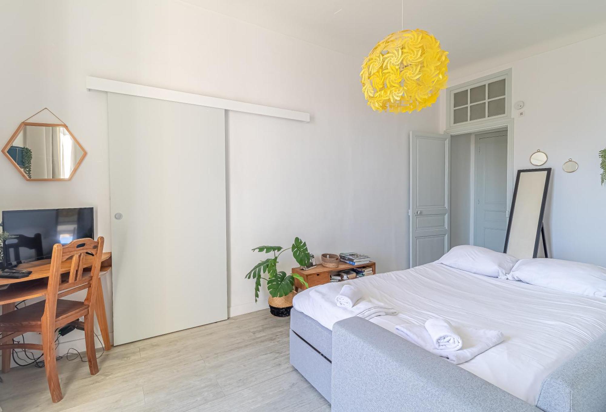 Charming Studio In The Heart Of 멍똥 외부 사진